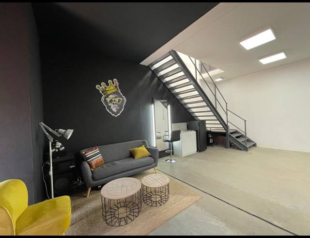 160M² WAREHOUSE TO LET IN BARBEQUE DOWNS